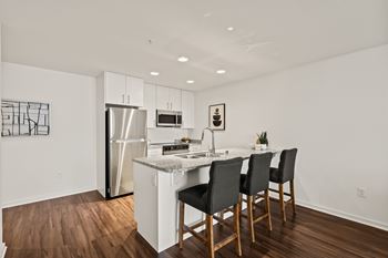 Contemporary white and espresso cabinetry