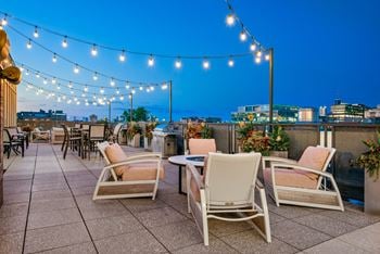 Outdoor rooftop lounge & firepit
