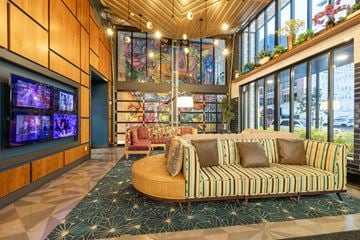 Minneapolis apartment for rent - a living room with a couch and a television