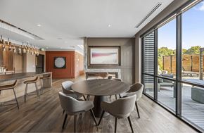 Brighton apartment for rent - dining room with a table and chairs and a kitchen