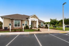 Smyrna apartment for rent - A building with a sign that says Ridgemont Park.