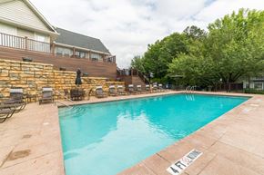Decatur apartment for rent - A pool with a 4ft sign on the side.