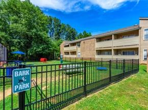 Longview apartment for rent - Dog Park/Bark Park to walk your furry friends