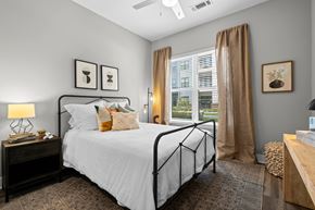 Greenville apartment for rent - at Riverside, Greenville, SC