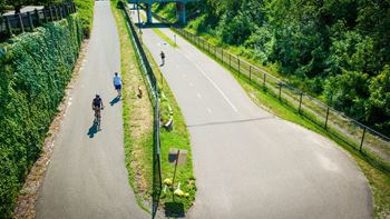 Direct access to midtown greenway hike and bike trail