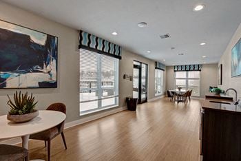 4 Rooftop lounges