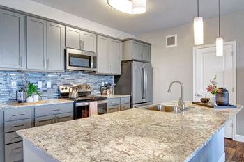 Entertaining kitchens with granite counters