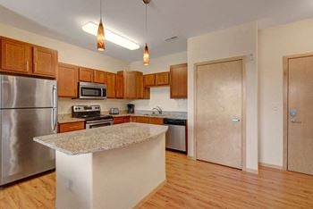 Kitchen islands with lighting