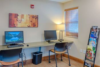 Enjoy our resident business center