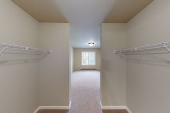 Renaissance heights walk-in closet