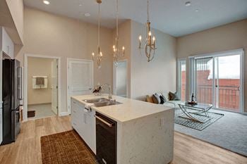 Vaulted ceiling*