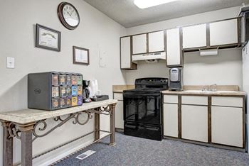 Austin park common kitchen & coffee area