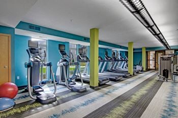 Covington fitness center cardio equipment