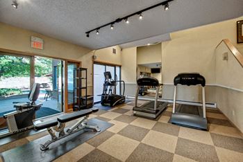 Eagle ridge fitness center equipment