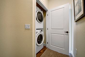 La bella vita washer dryer