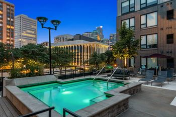 Outdoor dip spa pool