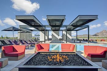 Rooftop sundeck with 2 fire pits