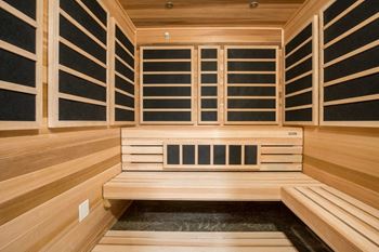 The-duncan-apartments-in-west-loop-chicago-1515-w-monroe-sauna