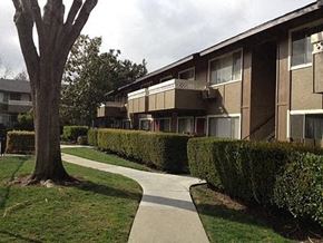 Santa Clara apartment for rent - Walkway