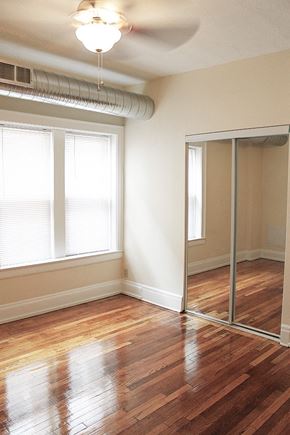 Cleveland Heights apartment for rent - Hardwood floors