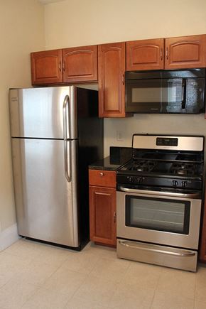 Cleveland Heights apartment for rent - Renovated Kitchen