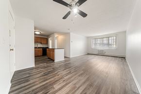 Chardon apartment for rent - Great Room with Ceiling Fan and Dining Area