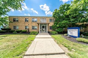 Berea apartment for rent - A building with a sign that says