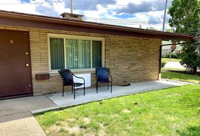 Berea apartment for rent - Typical front with patio