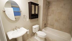 Cleveland Heights apartment for rent - Kurtland Renovated Bathroom
