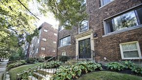Cleveland Heights apartment for rent - 2500 Derbyshire, Cleveland Heights