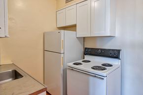 Cleveland apartment for rent - Efficient Kitchens