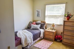 Stow townhouse for rent - Small Bedroom at Huntington Hills Townhomes, Integrity Realty, Ohio, 44224