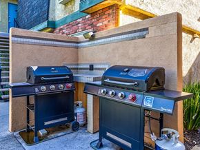 North Hollywood apartment for rent - Community barbecue area with two barbeques.