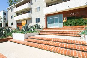 Los Angeles apartment for rent - Drought-tolerant landscaping at entrance to Rose North Apartments.