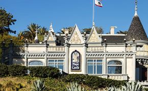 Los Angeles apartment for rent - Next to the Magic Castle and the famous Yamashiro Restaurant!