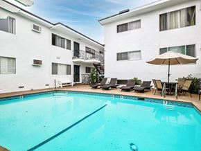 Los Angeles apartment for rent - Large outdoor pool with lounging space.