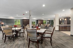 Woodbury apartment for rent - A dining room with a table and chairs.