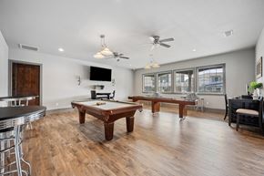 Granbury apartment for rent - additional photo for property listing at chic digs with room to stretch out in the village 22 car