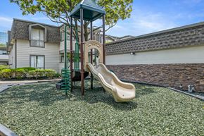 Houston apartment for rent - Playground at The Ivy at Galleria, Houston, Texas