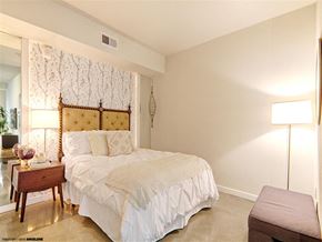 Los Angeles apartment for rent - model bedroom