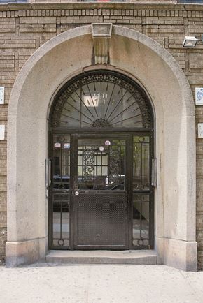 Bronx apartment for rent - 1711 Morris Ave exterior
