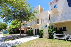 Miami apartment for rent - our apartments offer a clubhouse