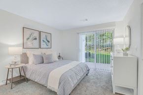 Hamden apartment for rent - 2 BED - 1 BATH | Master Bedroom at Town Walk at Hamden Hills, Connecticut
