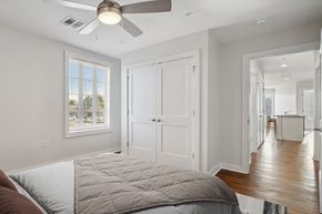 New Orleans apartment for rent - Grove Place I bedroom with a bed and a ceiling fan