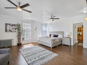 Los Angeles apartment for rent - Spacious bedroom at The Langham Apartments, Los Angeles, CA, 90005