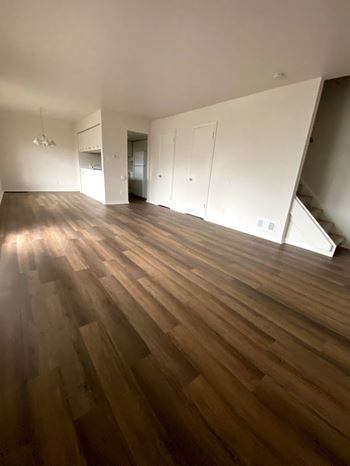 Wood-grain vinyl plank (check for flooring specifics)