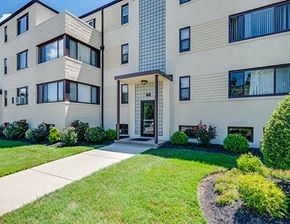 Greenbelt apartment for rent - slider exterior