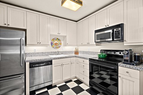 Floor plan for 1 bed, 1 bath, 725 sqft