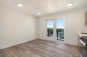 Seattle apartment for rent - living