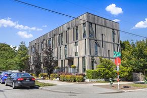 Seattle apartment for rent - a large grey building